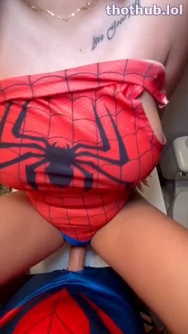 Sariixo Spiderman sextape Onlyfans trend leaked so hot
